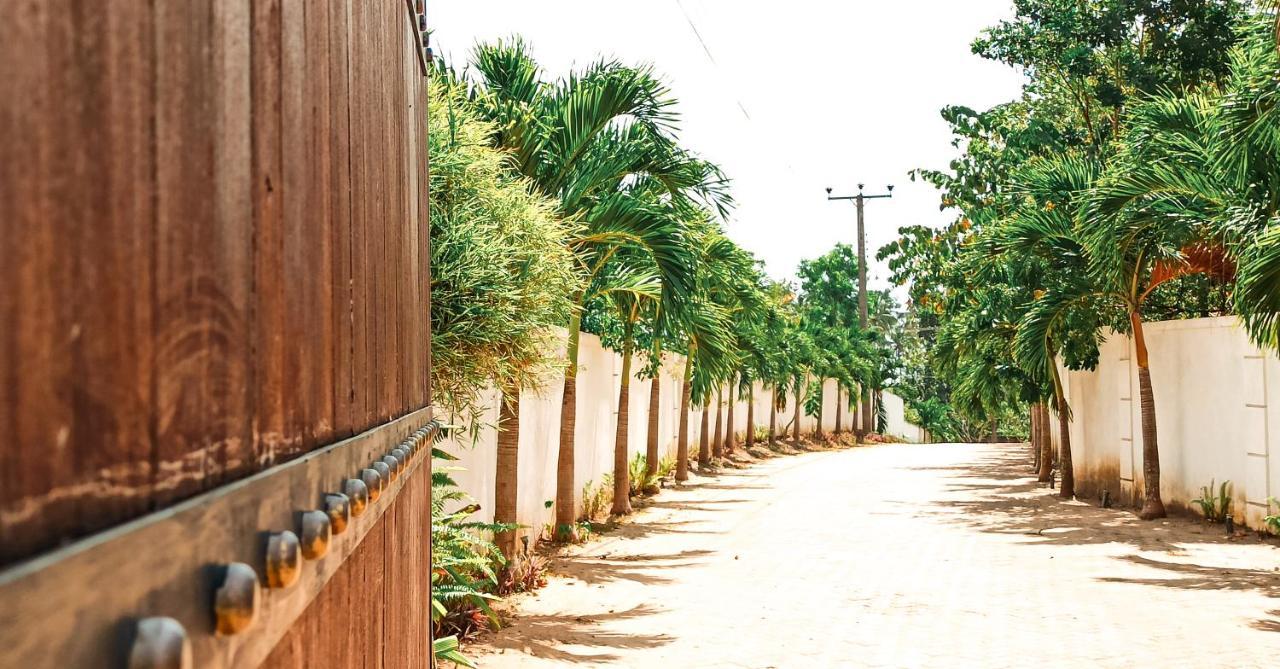 Lagoon Paradise Beach Resort Tangalle Ngoại thất bức ảnh